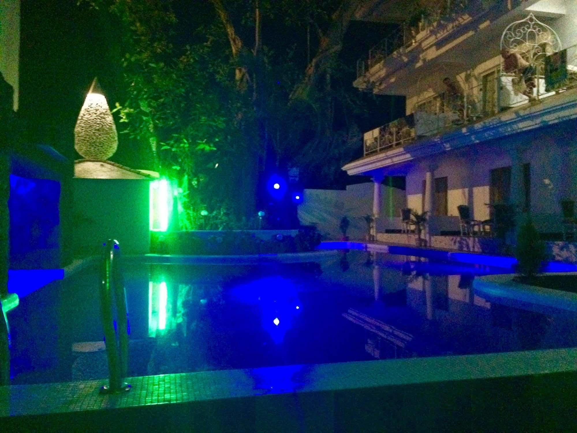 Pirache Art Hotel & Spa, Калангут Экстерьер фото